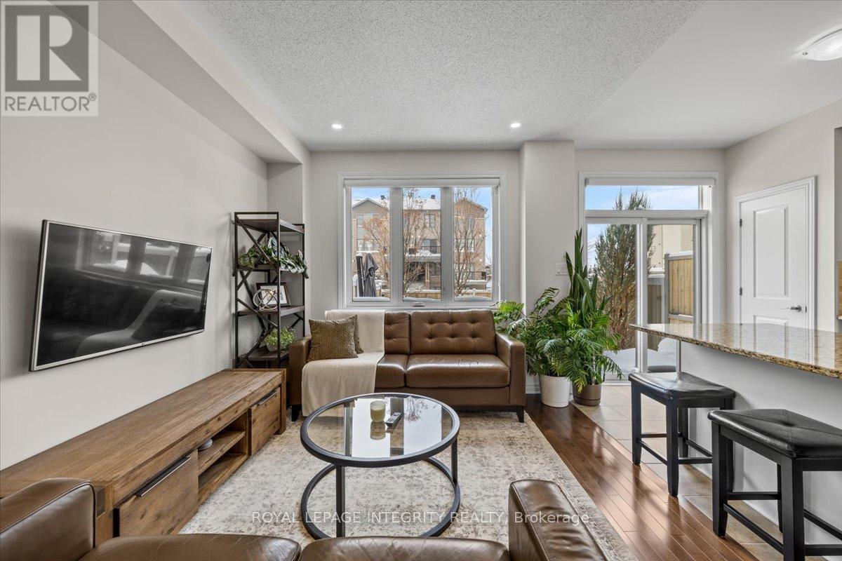 259 Hepatica Way, Ottawa, Ontario  K4A 0Y9 - Photo 12 - X12811750