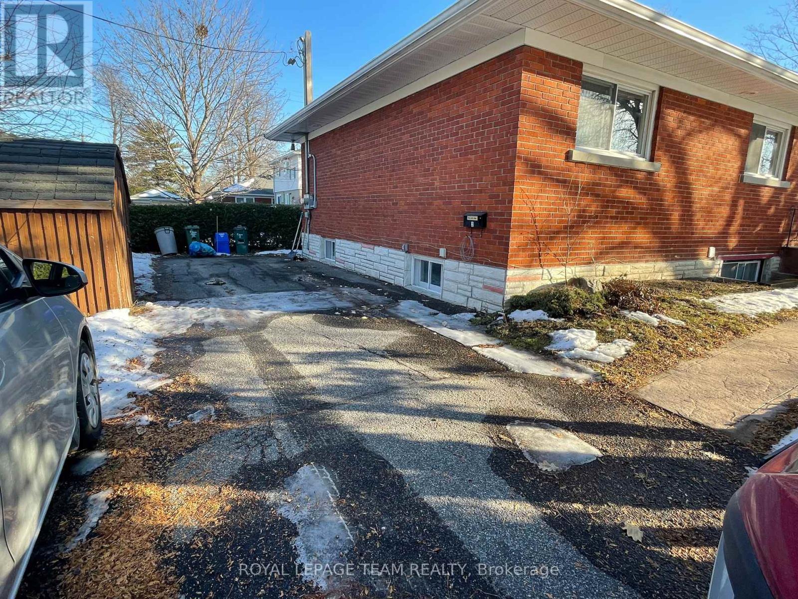 2 - 1627 Chaucer Avenue, Ottawa, Ontario  K1G 0R7 - Photo 2 - X12811940