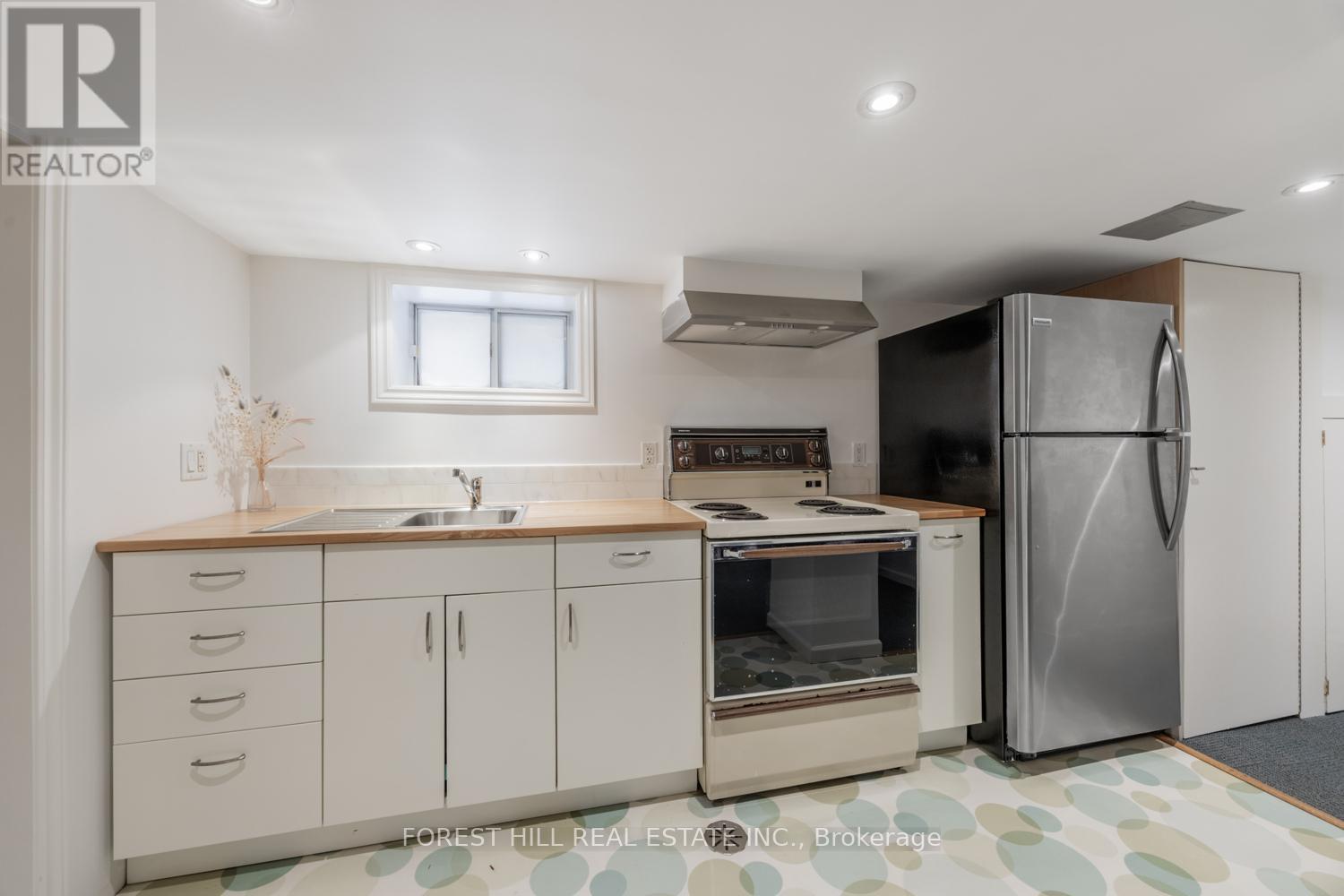 336 Arlington Avenue, Toronto, Ontario  M6C 2Z9 - Photo 25 - C12728756