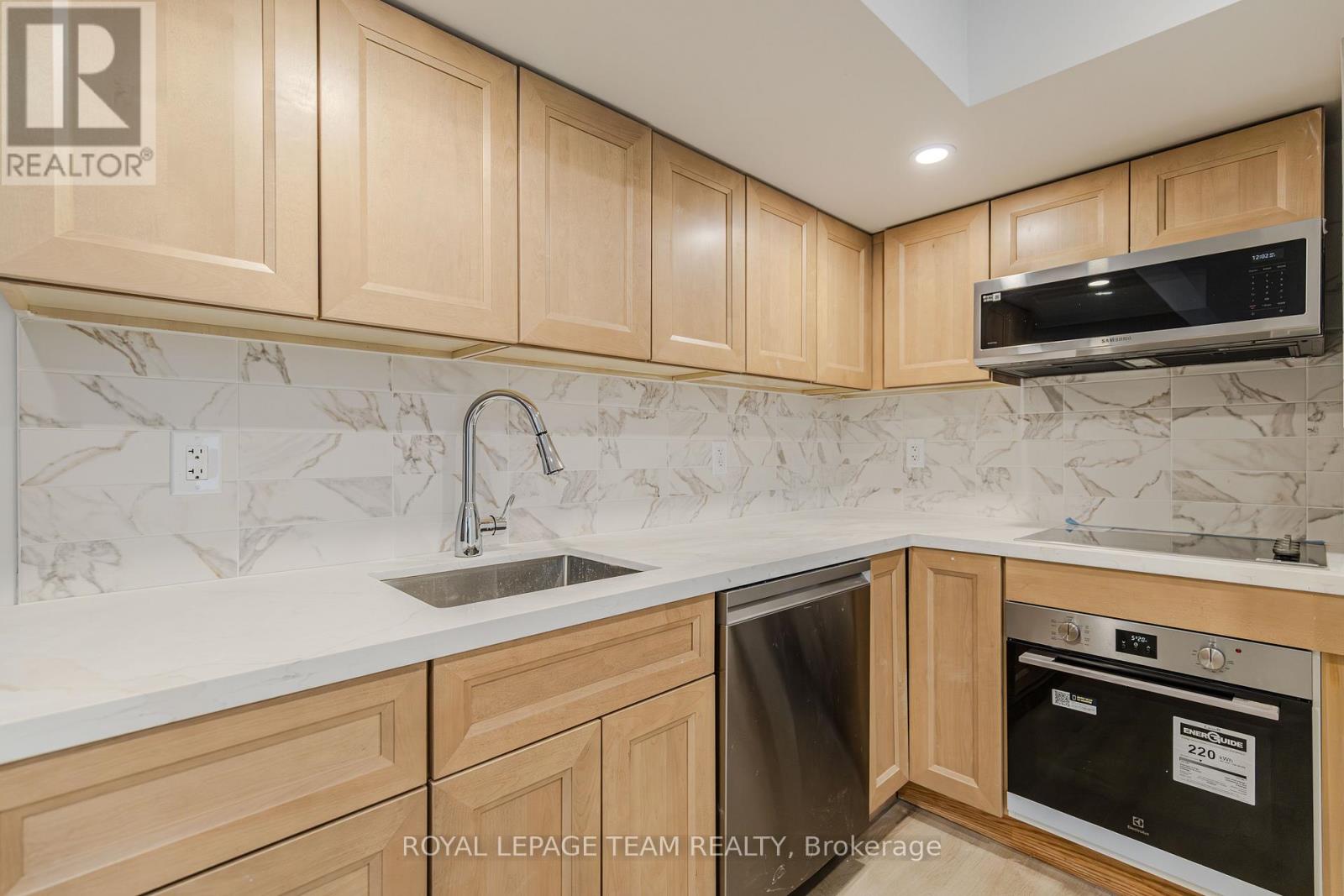 B - 142 Lumen Place, Ottawa, Ontario  K1W 0S9 - Photo 8 - X12811162