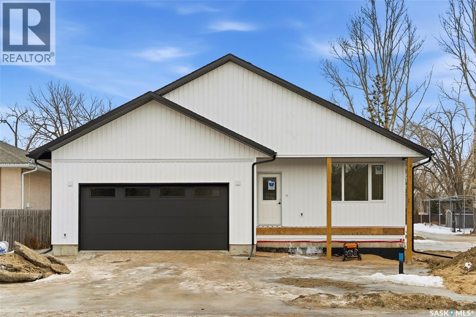 25 7th AVENUE, Lumsden, Saskatchewan