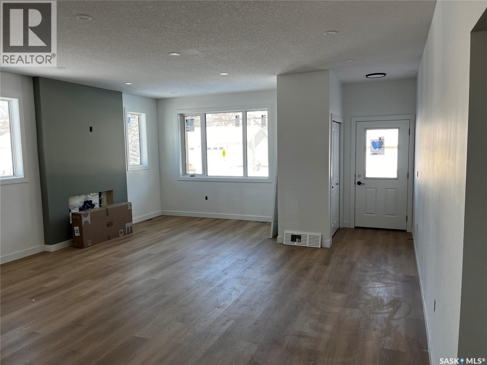 25 7th Avenue, Lumsden, Saskatchewan  S0G 3C0 - Photo 4 - SK028934