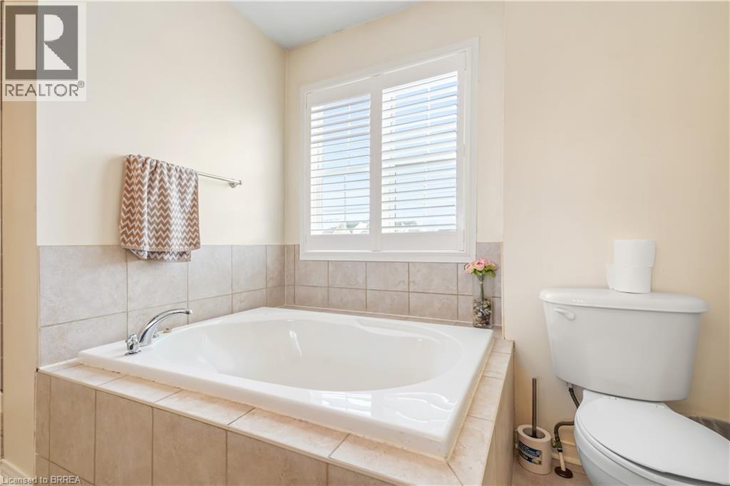 199 Blackburn Drive, Brantford, Ontario  N3T 0A9 - Photo 34 - 40804209