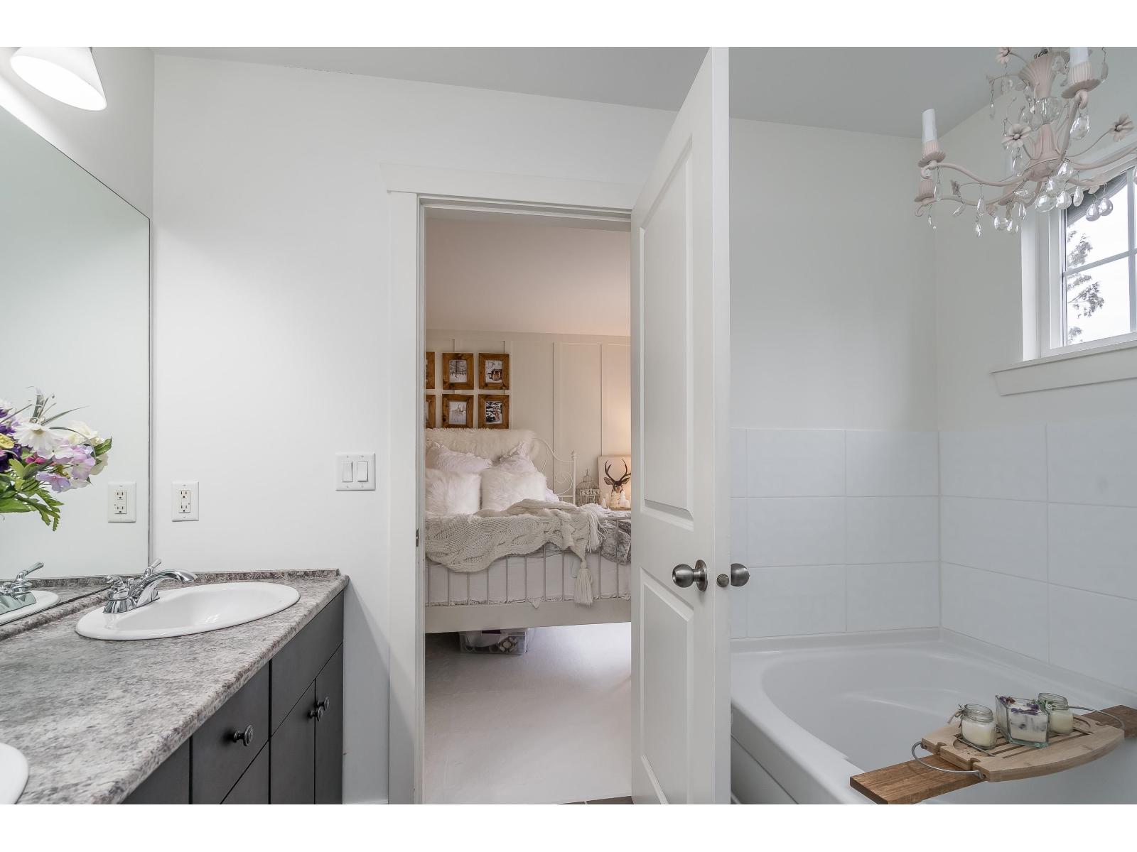 14 20589 66 Avenue, Langley, British Columbia V2Y 3E4 - Photo 32 - R3090002