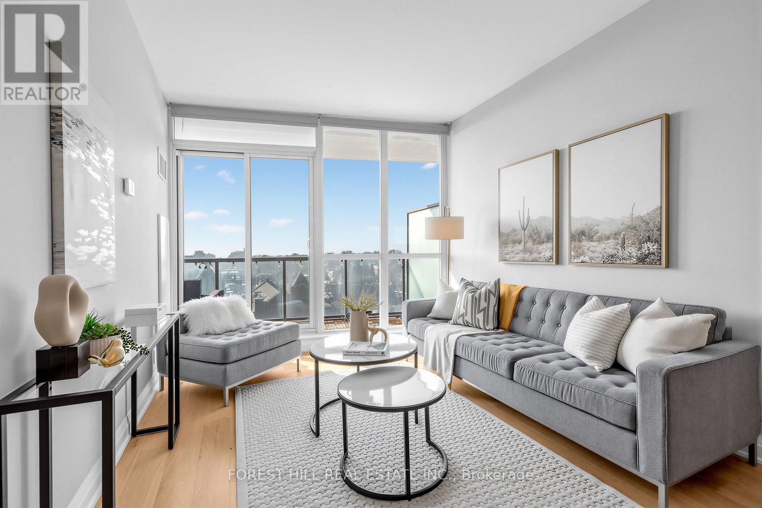 701 - 530 ST. CLAIR AVENUE W Toronto (Humewood-Cedarvale), ON M6C 0A2