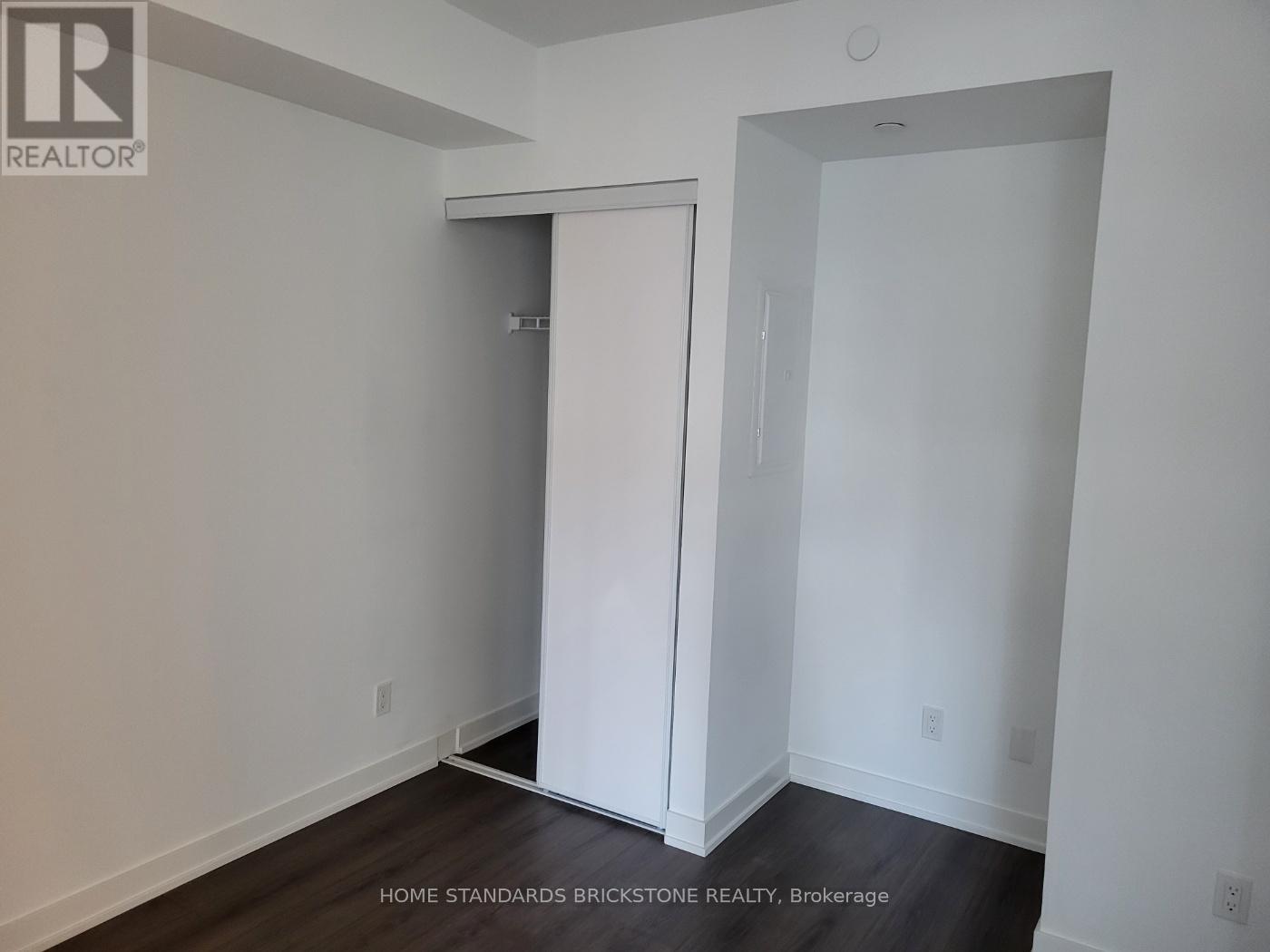 1506 - 8 Wellesley Street W, Toronto, Ontario  M4Y 0J5 - Photo 13 - C12811762