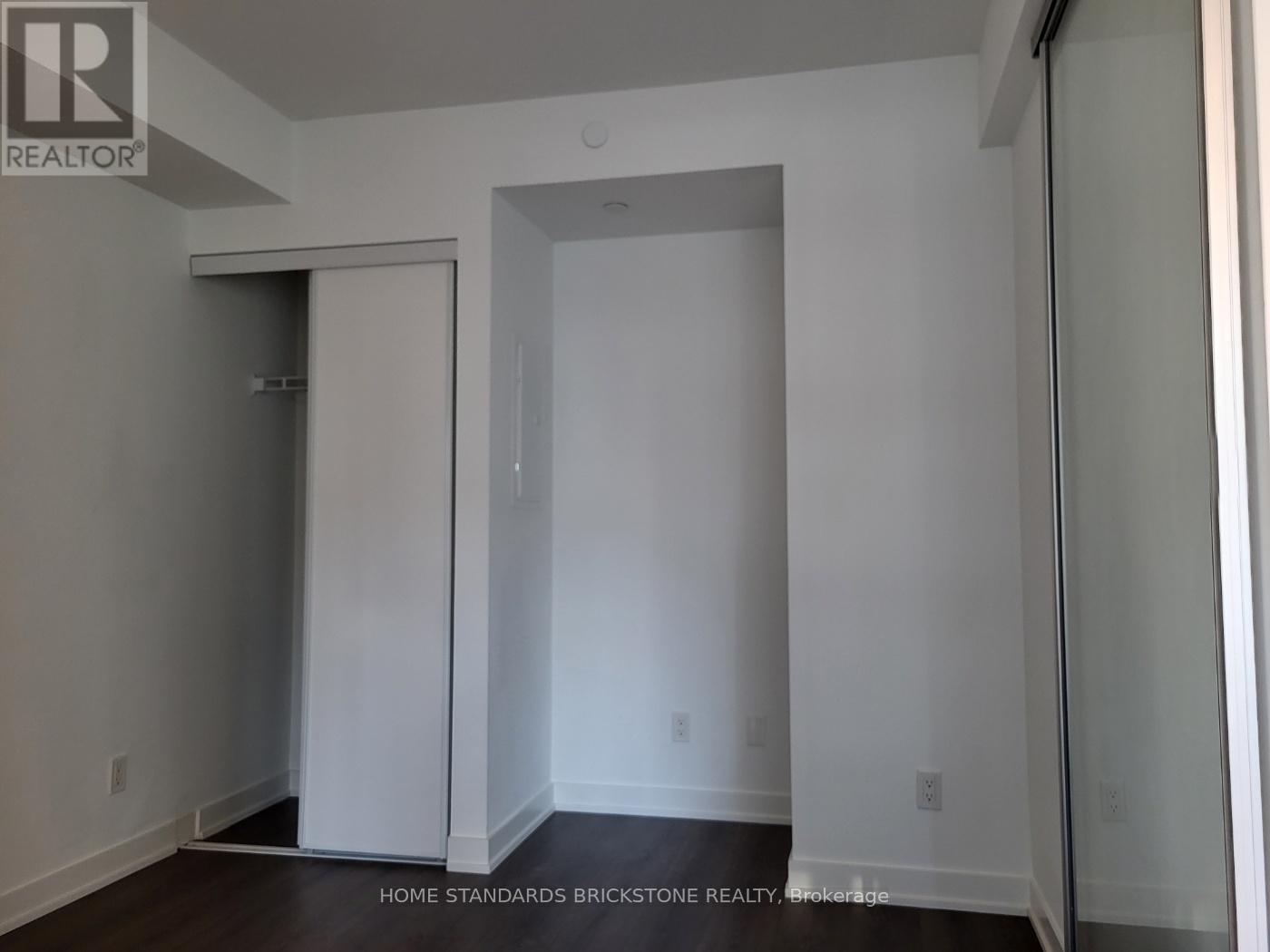 1506 - 8 Wellesley Street W, Toronto, Ontario  M4Y 0J5 - Photo 15 - C12811762