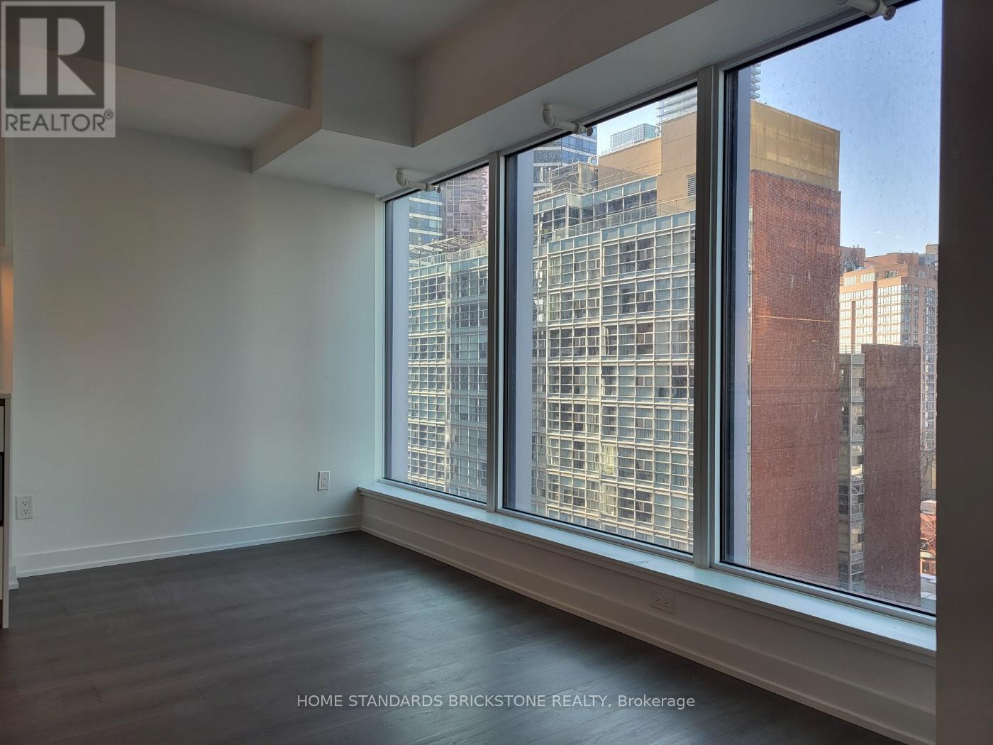 1506 - 8 Wellesley Street W, Toronto, Ontario  M4Y 0J5 - Photo 18 - C12811762