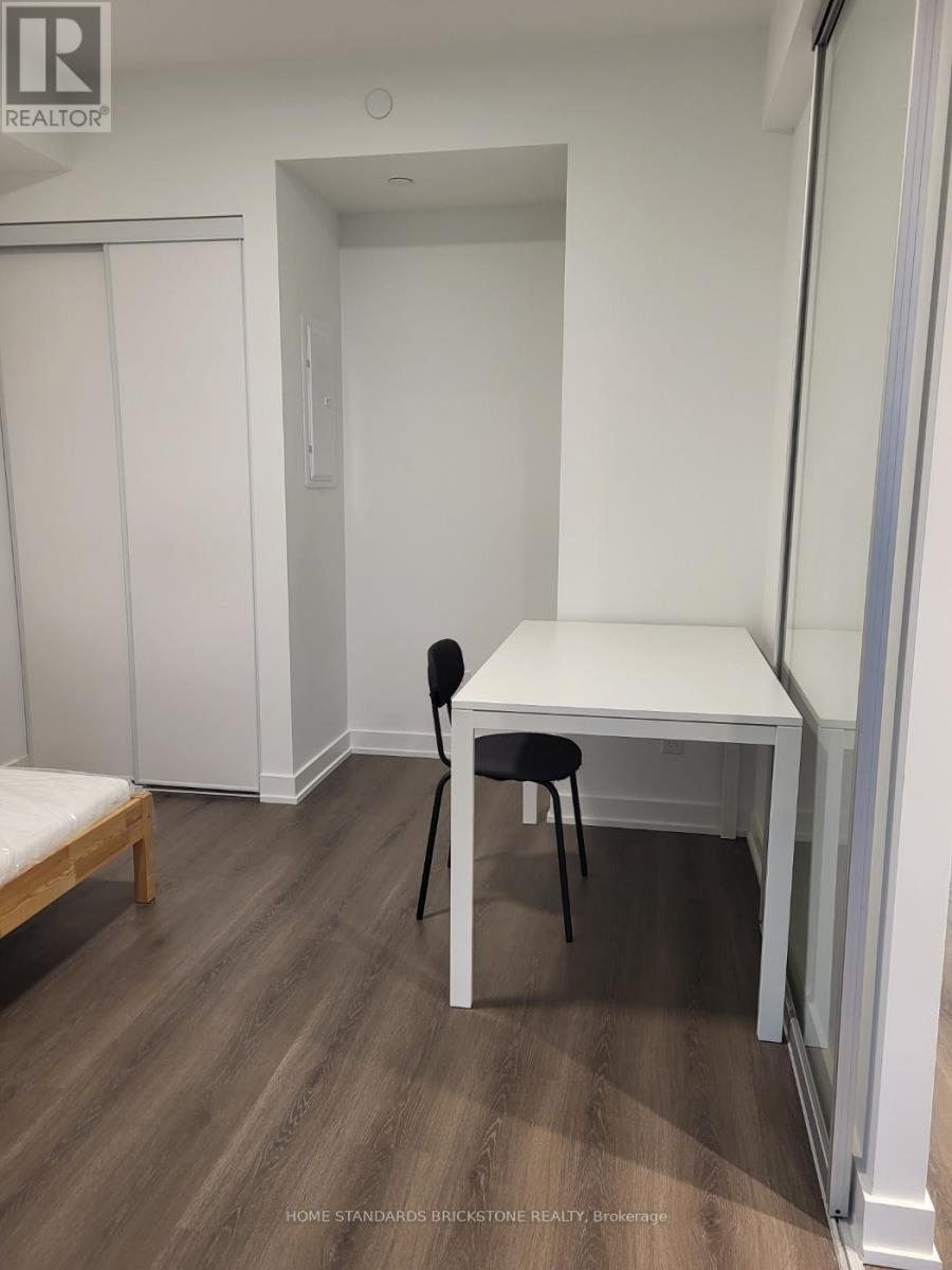 1506 - 8 Wellesley Street W, Toronto, Ontario  M4Y 0J5 - Photo 8 - C12811762