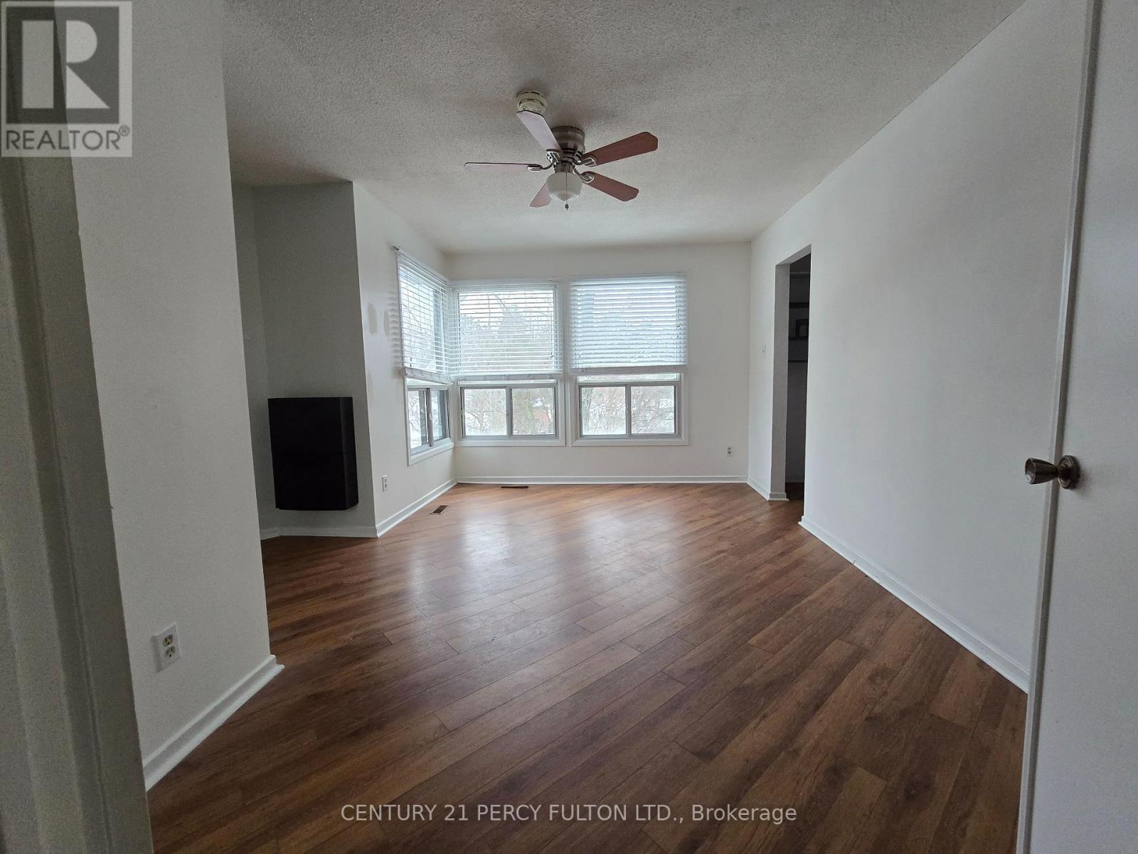 28 Spire Hillway, Toronto (Hillcrest Village), Ontario  M2H 3A4 - Photo 12 - C12811772