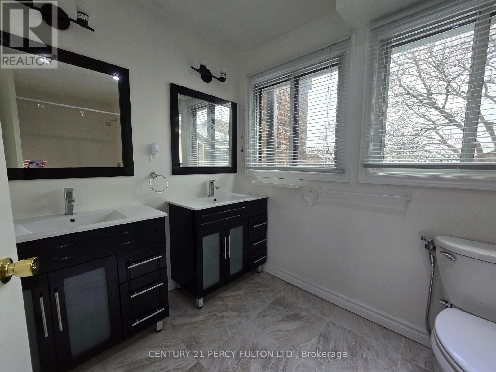 28 Spire Hillway, Toronto (Hillcrest Village), Ontario  M2H 3A4 - Photo 9 - C12811772