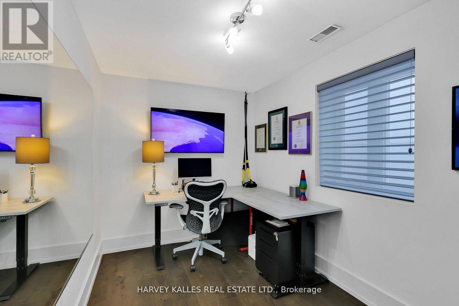 378 Elm Road, Toronto, Ontario  M5M 3V8 - Photo 31 - C12811786