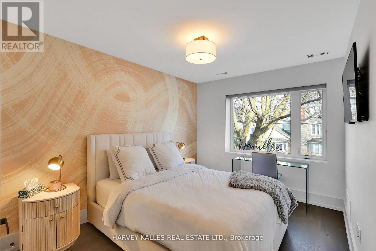 378 Elm Road, Toronto, Ontario  M5M 3V8 - Photo 32 - C12811786