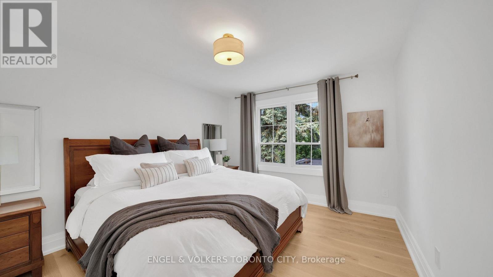 15 Silvergrove Road, Toronto, Ontario  M5L 2N5 - Photo 30 - C12811824