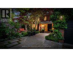 15 SILVERGROVE ROAD, Toronto, Ontario