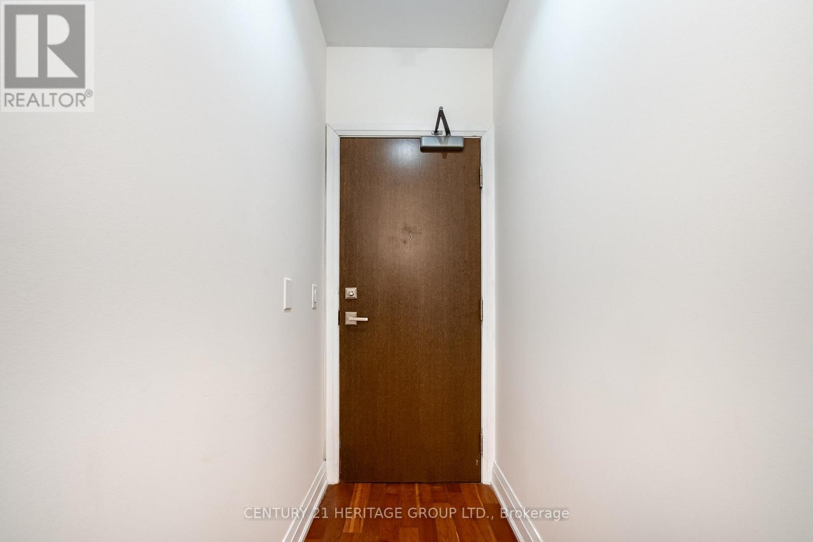 2303 - 80 John Street, Toronto, Ontario  M5V 3X4 - Photo 5 - C12811840