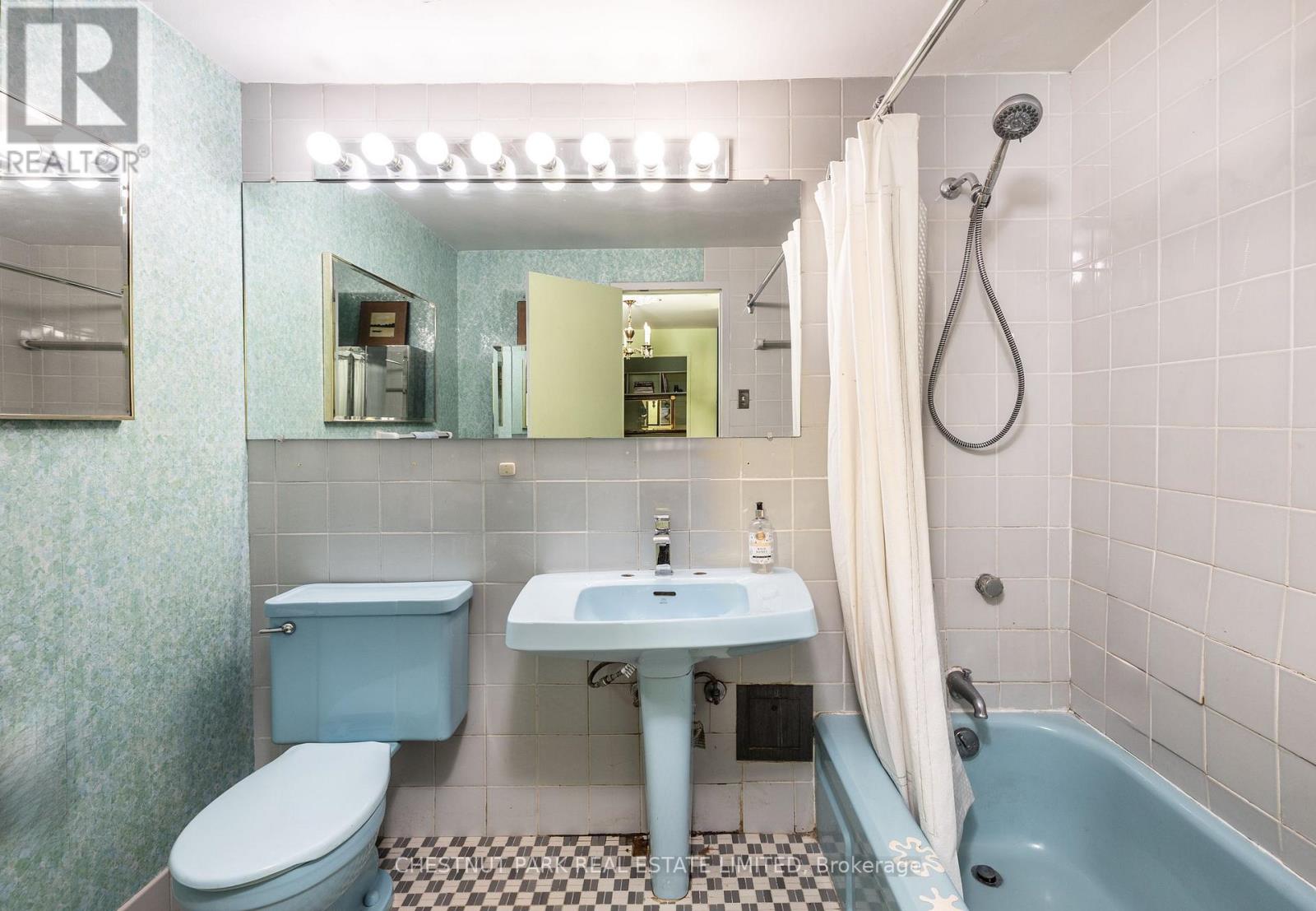 507 - 120 Rosedale Valley Road, Toronto, Ontario  M4W 1P8 - Photo 18 - C12811950