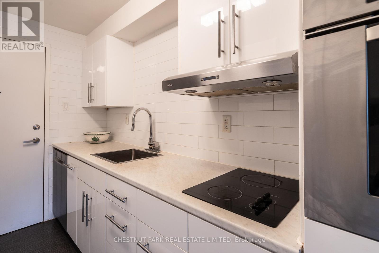 507 - 120 Rosedale Valley Road, Toronto, Ontario  M4W 1P8 - Photo 8 - C12811950