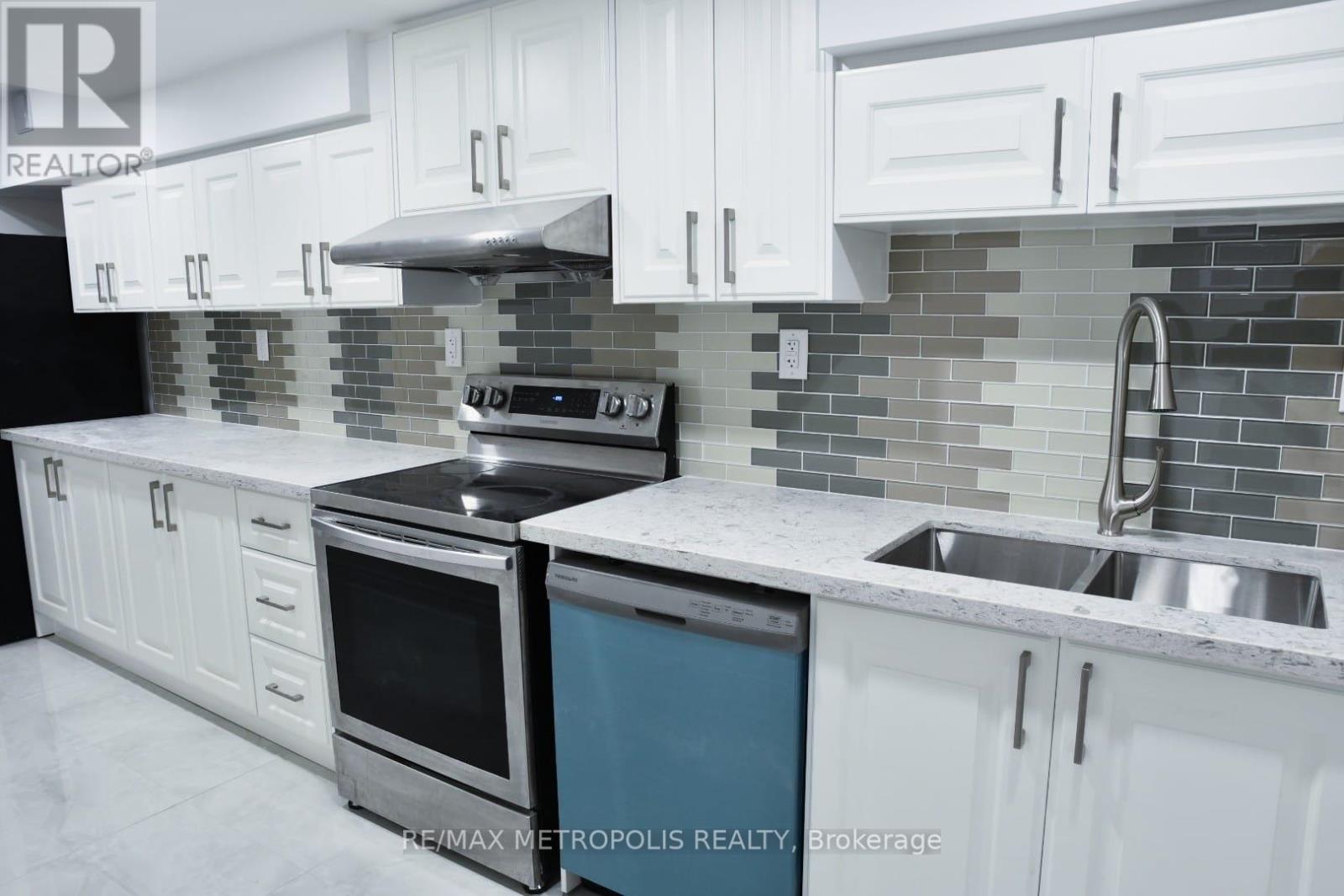 Bsmt - 3 Elston Avenue, Ajax, Ontario  L1Z 0E2 - Photo 10 - E12811866