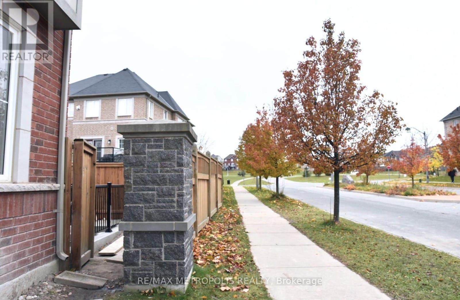 Bsmt - 3 Elston Avenue, Ajax, Ontario  L1Z 0E2 - Photo 2 - E12811866
