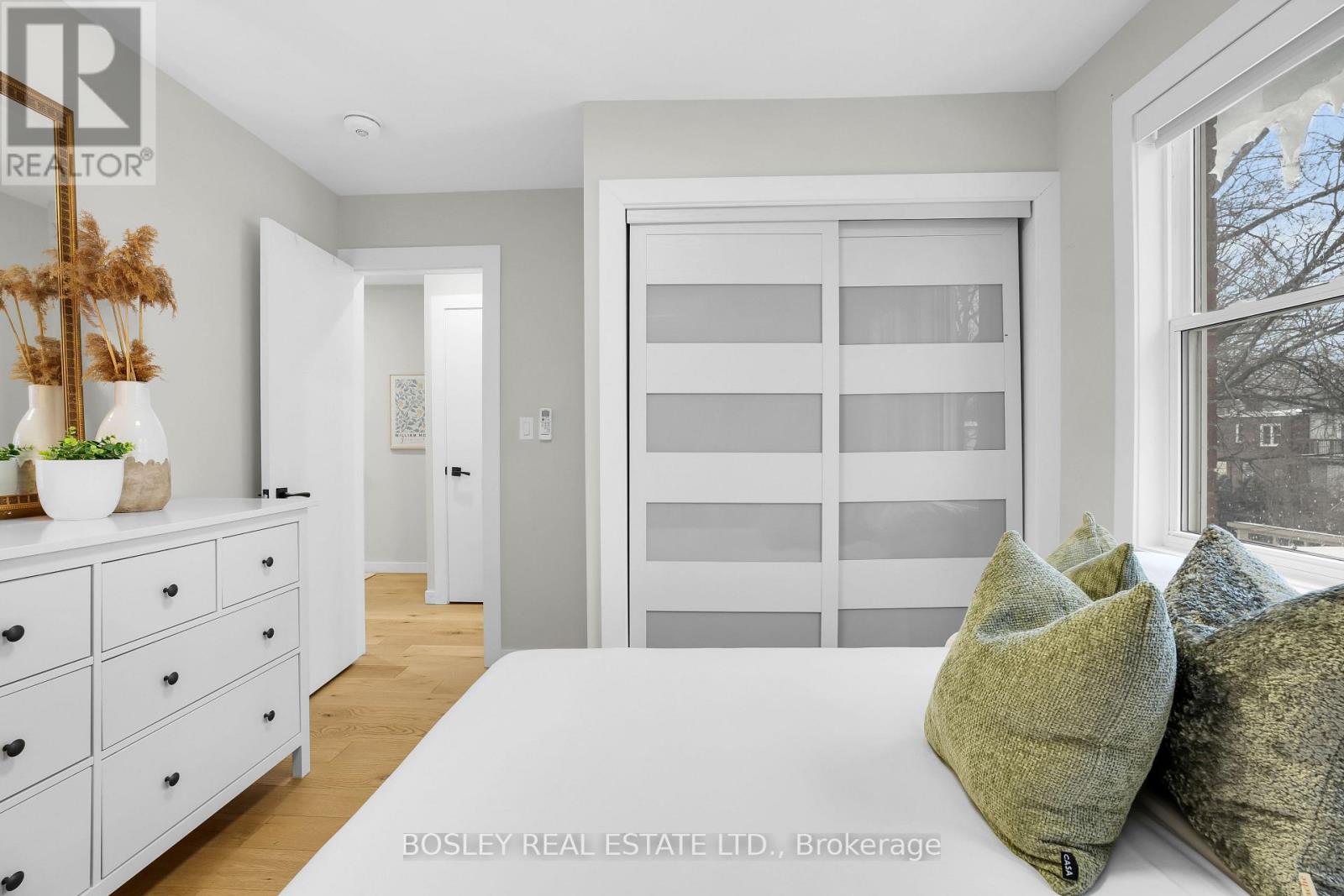 13 Springdale Boulevard, Toronto, Ontario  M4J 1W4 - Photo 16 - E12811922