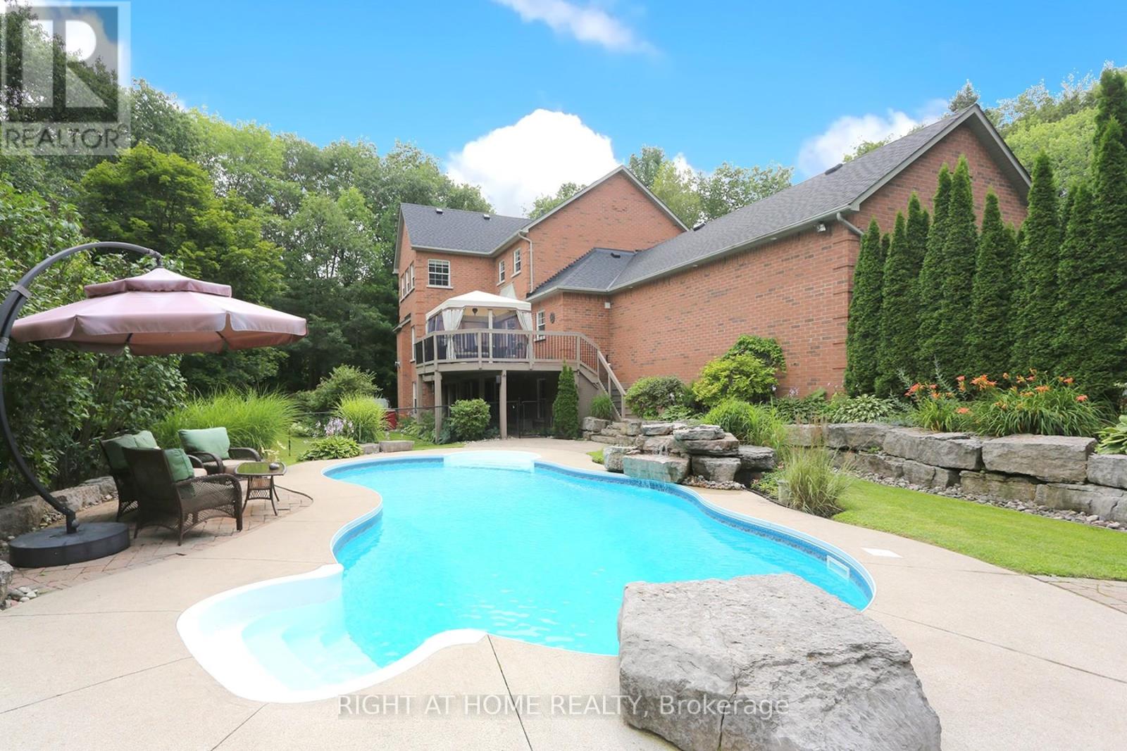 2 Oakview Place, Uxbridge, Ontario  L9P 0L1 - Photo 32 - N12811732