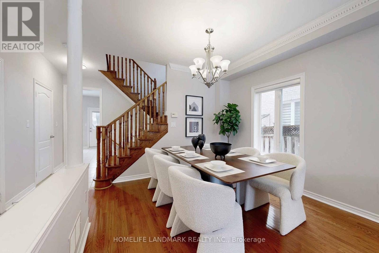 18 Olympus Drive, Richmond Hill, Ontario  L4S 2J3 - Photo 9 - N12811744