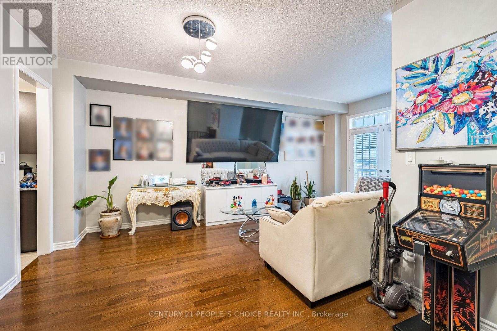 142 Farooq Boulevard S, Vaughan, Ontario  L4H 4S1 - Photo 7 - N12811754