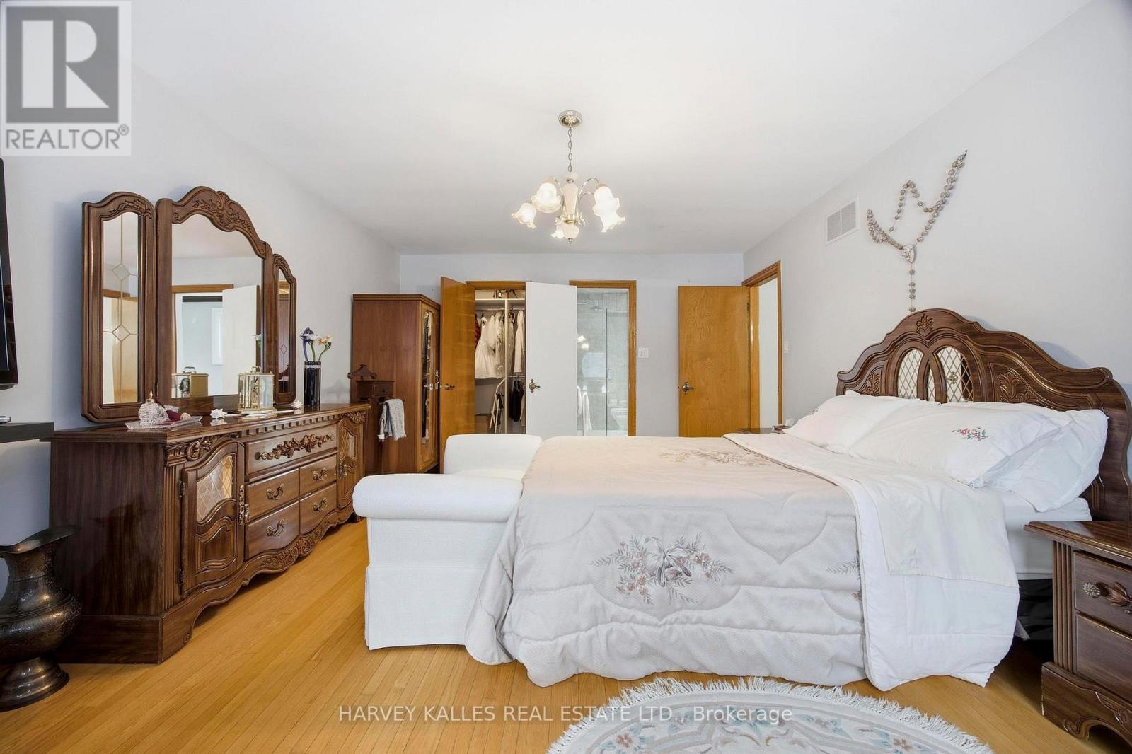 24 Francis Street, Vaughan, Ontario  L4L 1P6 - Photo 23 - N12811854