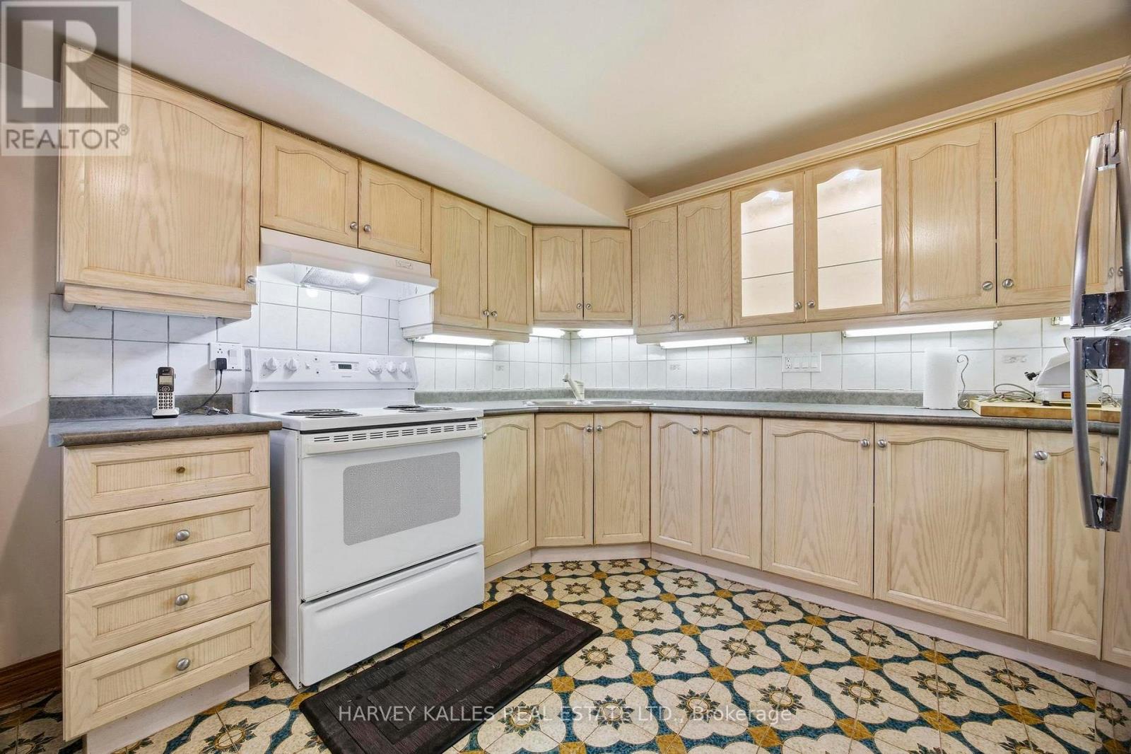 24 Francis Street, Vaughan, Ontario  L4L 1P6 - Photo 39 - N12811854