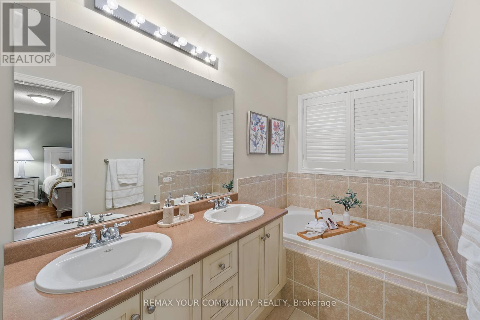 26 - 484 Worthington Avenue, Richmond Hill, Ontario  L4E 0E3 - Photo 26 - N12811882