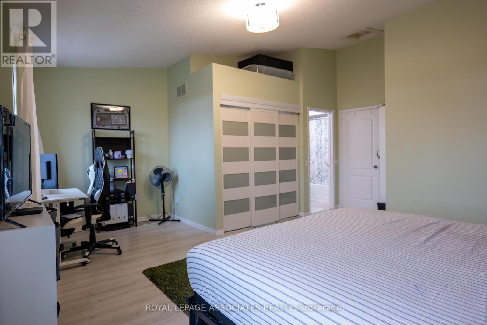 114 - 900 Steeles Avenue W, Vaughan, Ontario  L4J 8C2 - Photo 13 - N12811928