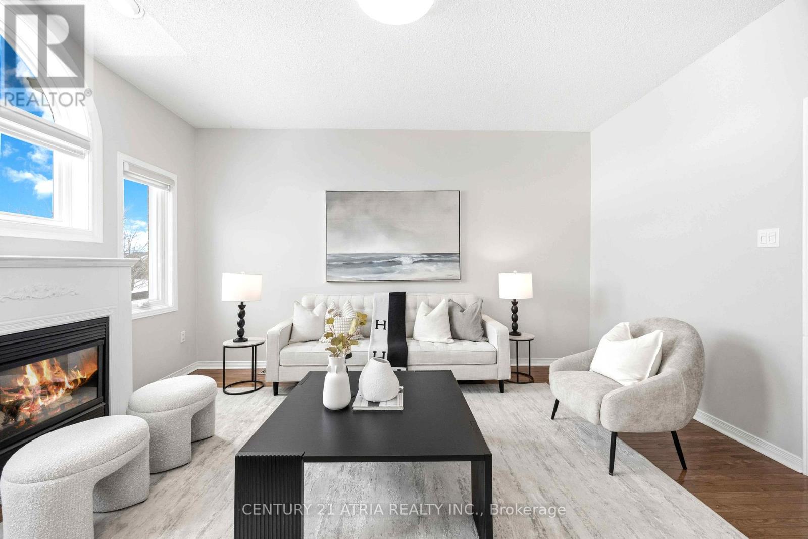 33 Eddington Place, Vaughan, Ontario  L6A 3P7 - Photo 4 - N12811932