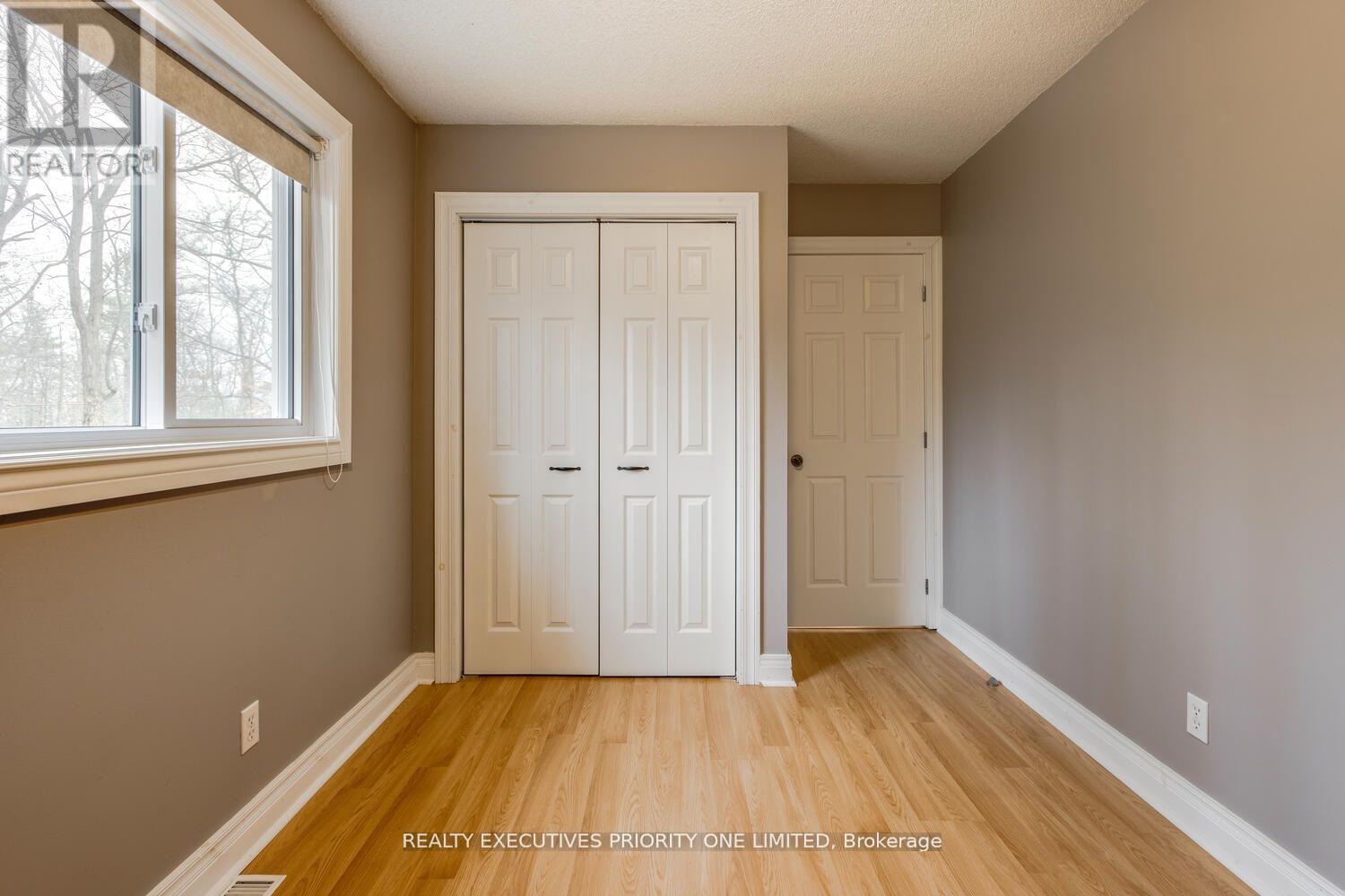 8 Musquake Court, Tiny, Ontario  L9M 0B2 - Photo 11 - S12811862