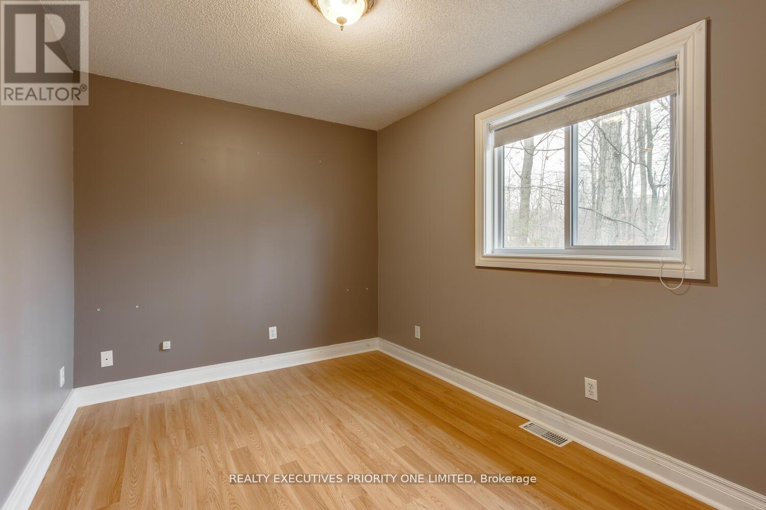 8 Musquake Court, Tiny, Ontario  L9M 0B2 - Photo 12 - S12811862