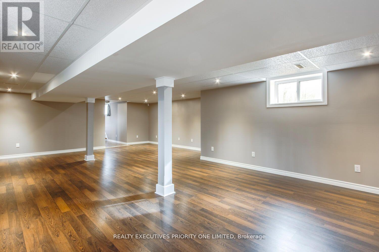 8 Musquake Court, Tiny, Ontario  L9M 0B2 - Photo 14 - S12811862