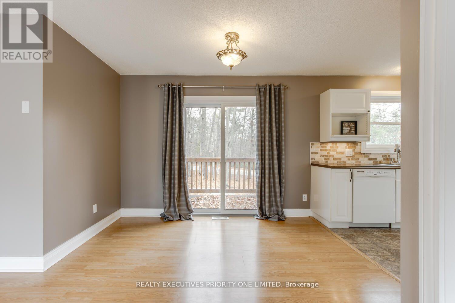 8 Musquake Court, Tiny, Ontario  L9M 0B2 - Photo 6 - S12811862