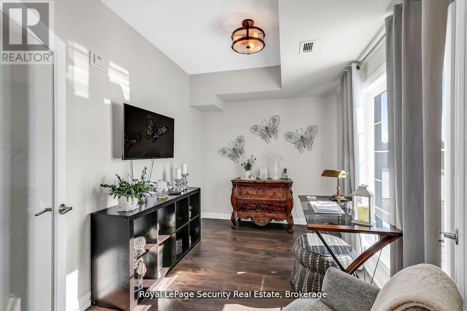 217 - 54 Koda Street, Barrie, Ontario  L9J 0J6 - Photo 13 - S12811864