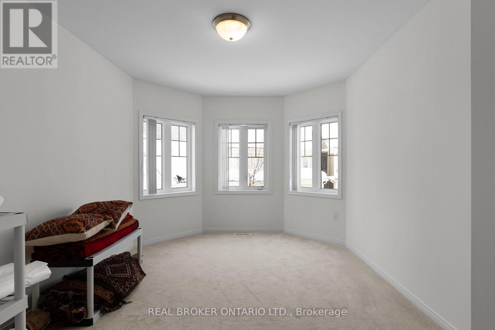 3317 Summerhill Way, Severn (West Shore), Ontario L3V 0E1 - Photo 15 - S12811902