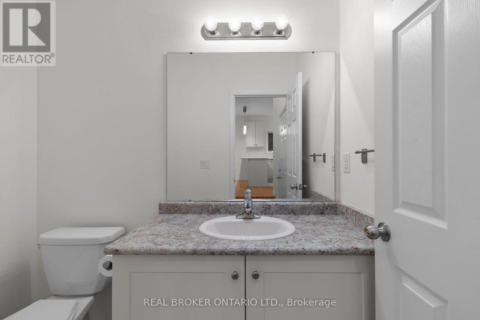 3317 Summerhill Way, Severn (West Shore), Ontario L3V 0E1 - Photo 7 - S12811902