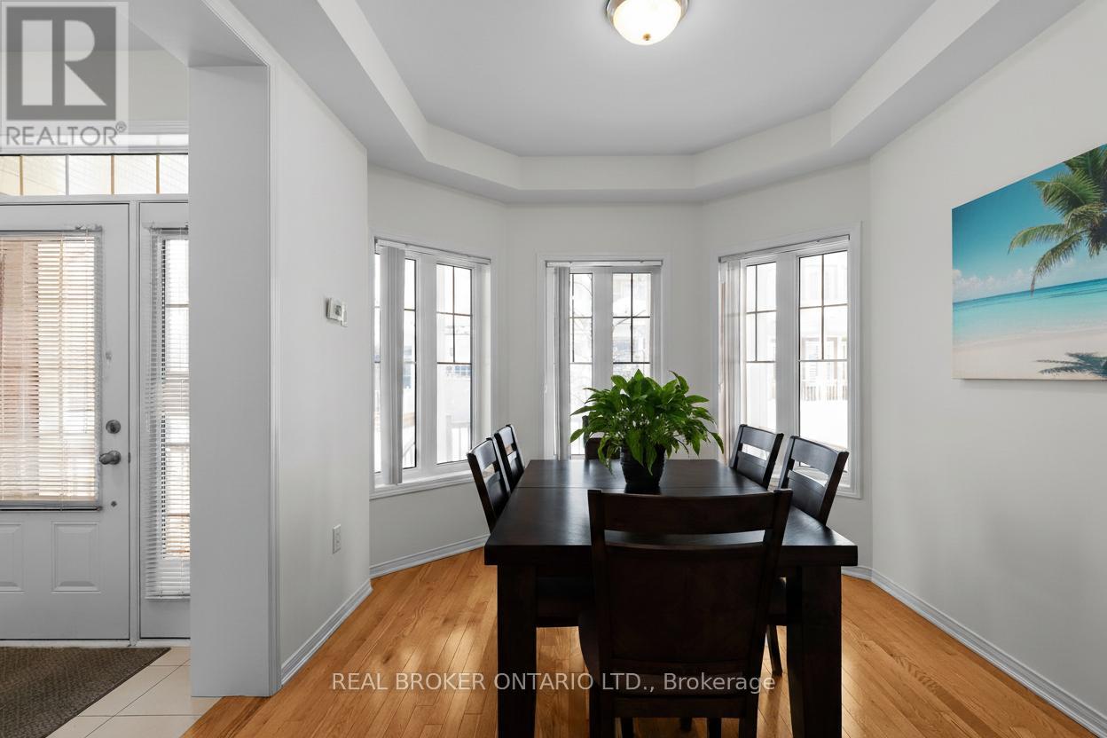 3317 Summerhill Way, Severn (West Shore), Ontario L3V 0E1 - Photo 8 - S12811902