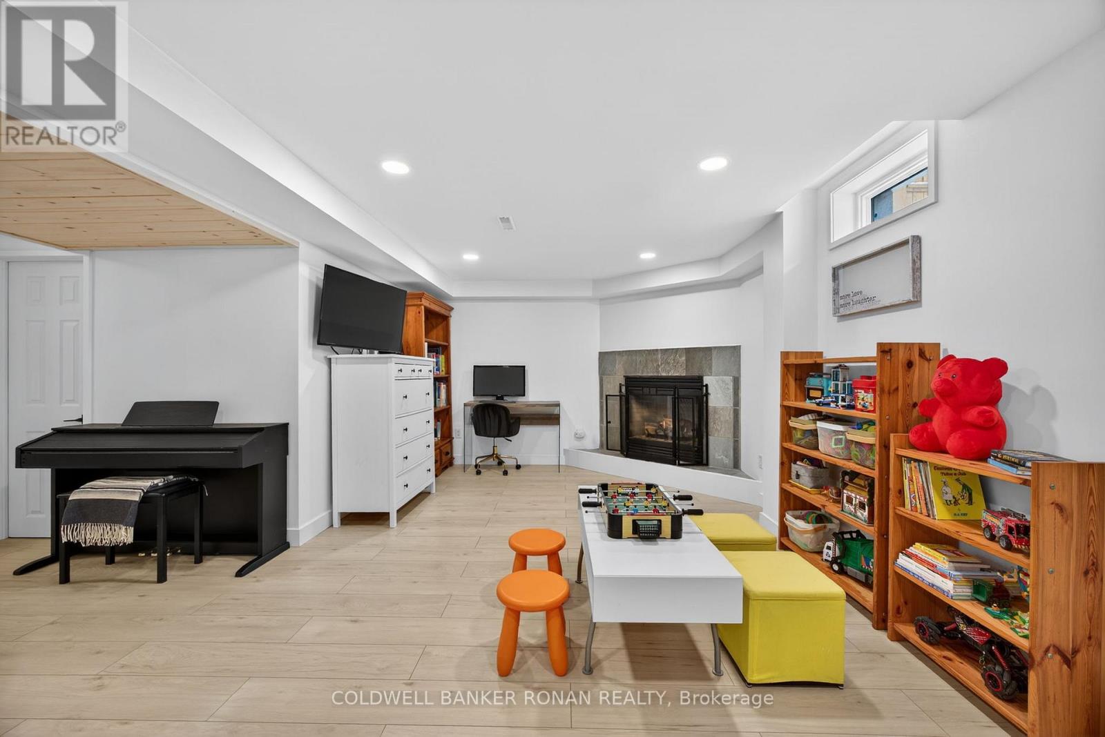 13 Bluegrass Drive, Barrie (Holly), Ontario  L4N 9N9 - Photo 32 - S12811938