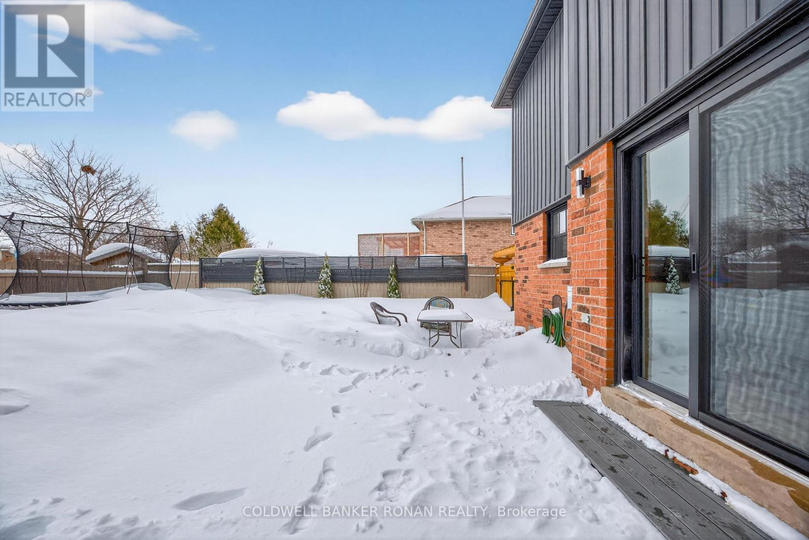 13 Bluegrass Drive, Barrie (Holly), Ontario  L4N 9N9 - Photo 38 - S12811938