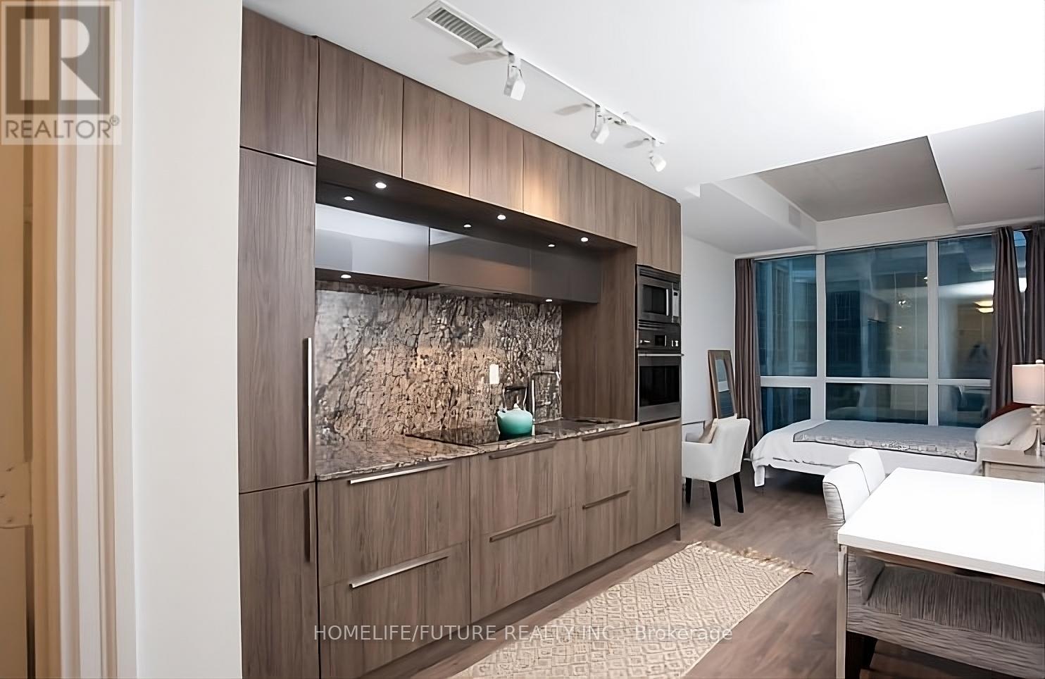 1308 - 88 Blue Jays Way, Toronto, Ontario  M5G 2G3 - Photo 6 - C12688544