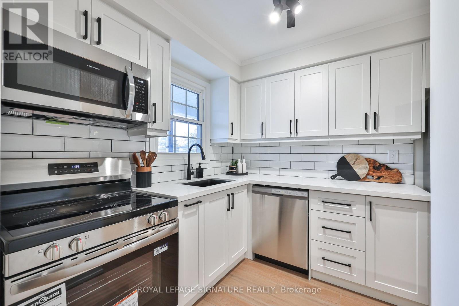 6 - 101 Glen Manor Drive, Toronto, Ontario  M4E 3V3 - Photo 6 - E12811486