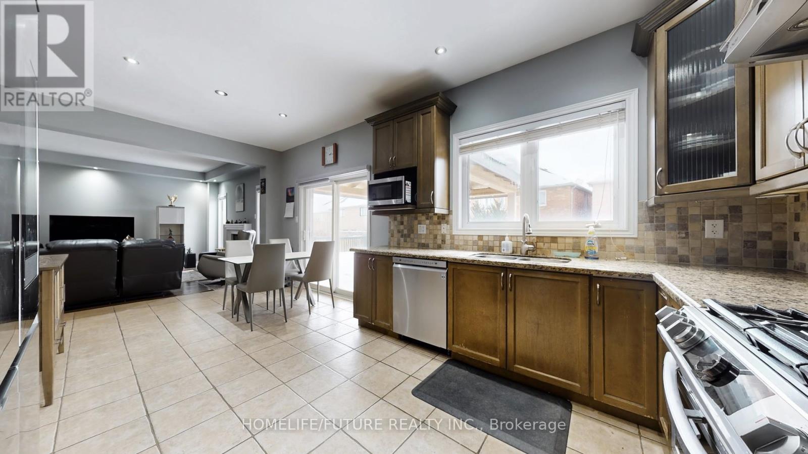 23 Oakborough Drive, Markham, Ontario  L6B 0H3 - Photo 17 - N12766292