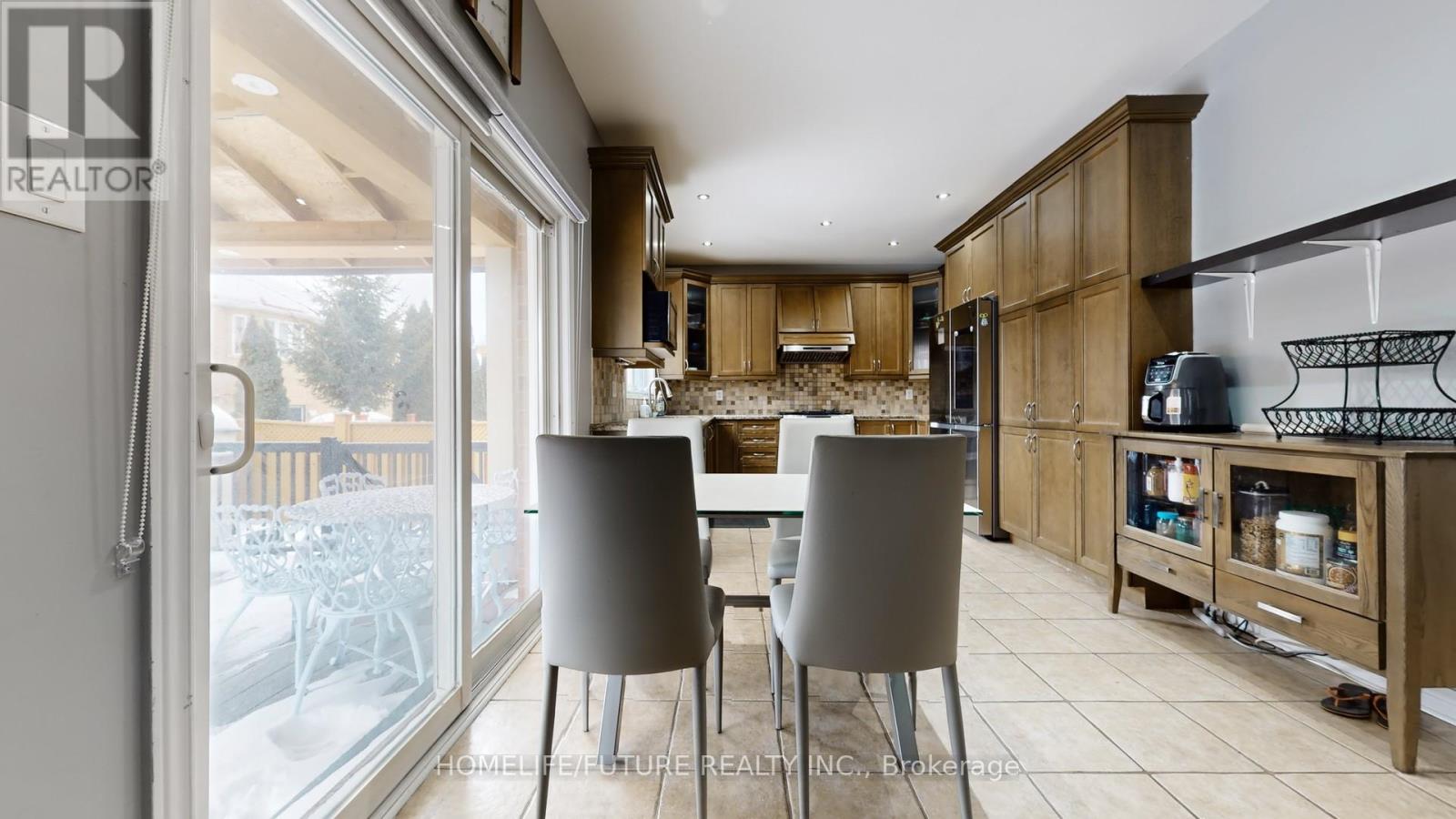 23 Oakborough Drive, Markham, Ontario  L6B 0H3 - Photo 19 - N12766292