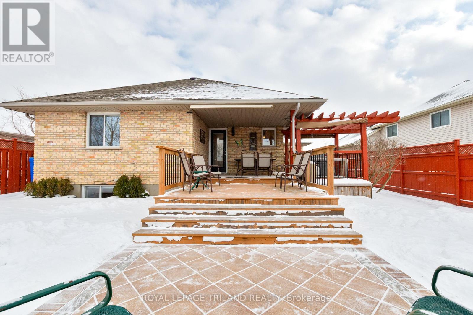 53 Edgewell Crescent, Central Elgin, Ontario  N5P 4K9 - Photo 42 - X12712374