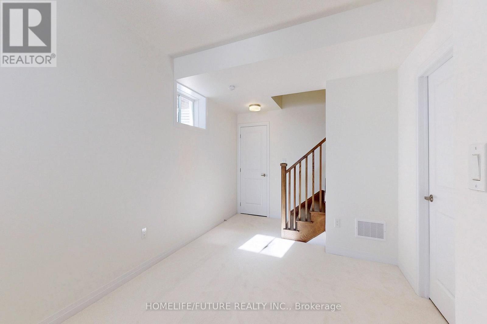 39 Timber Falls Drive, Brampton, Ontario L7A 0B8 - Photo 35 - W12787468