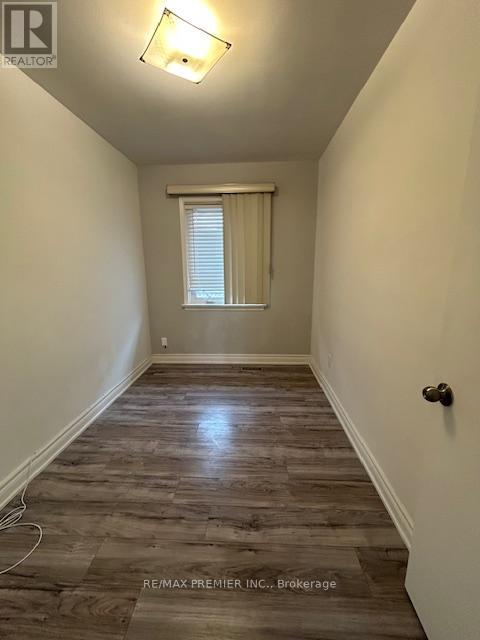 20 Jacinta Drive, Toronto, Ontario  M6L 1H5 - Photo 12 - W12811590